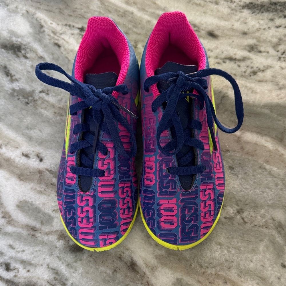 Adidas Speedflow 100 Messi Indoor Soccer Shoes